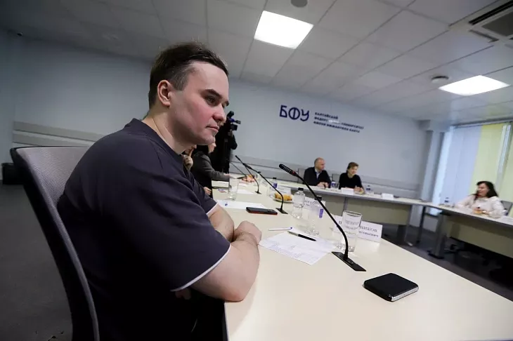 Ко Дню науки: молодые исследователи региона презентовали научно-технологические проекты губернатору  |  7