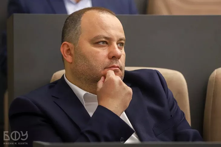 Кадровый резерв в&nbsp;медицине: в&nbsp;БФУ им.&nbsp;И.&nbsp;Канта обсудили карьерную траекторию врачей региона |  7