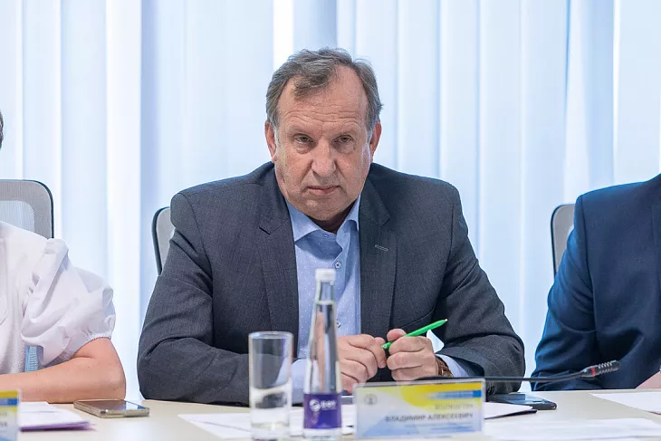Руководители ведущих вузов региона обсудили меры поддержки студентов |  9