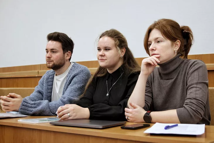 В БФУ обсудили проблемы изучения и охраны природного и культурного наследия Куршской косы |  2