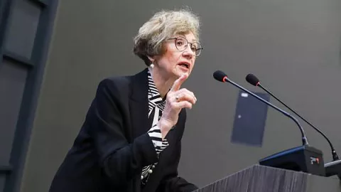 Профессор Белорусского госуниверситета Татьяна Румянцева прочитала лекцию о кантовском трактате «К вечному миру» 