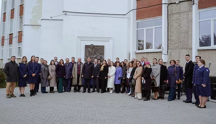 Профессор БФУ им. И. Канта представил доклад о вечных конституционных ценностях на Уральском юридическом форуме  |  2