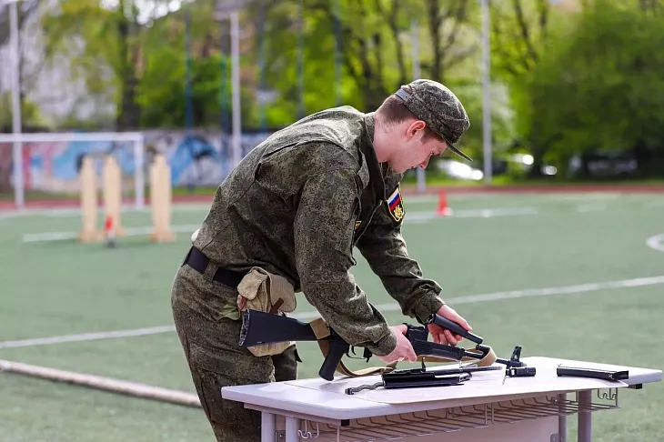 Стрельба, эстафеты, канат: в Военном учебном центре определили самый спортивный взвод |  4