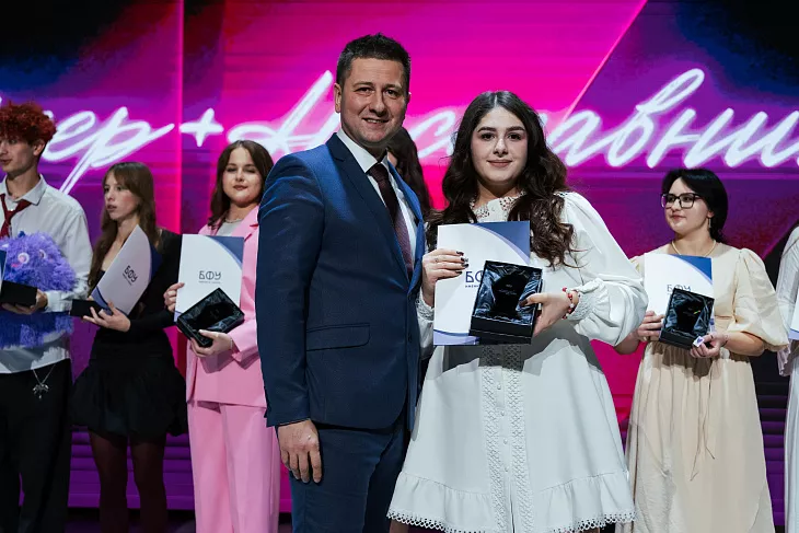 Ко Дню добровольчества: в БФУ им. И. Канта чествовали волонтеров и наставников на Премии «Пурпурное сердце – 2025» |  1