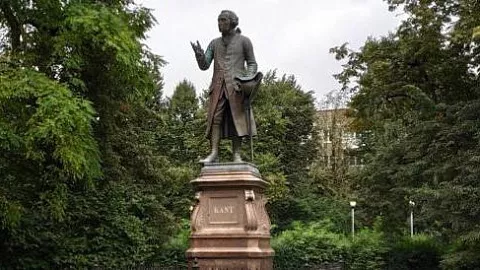В Калининграде выходит трехтомник переводов на русский язык работ Иммануила Канта