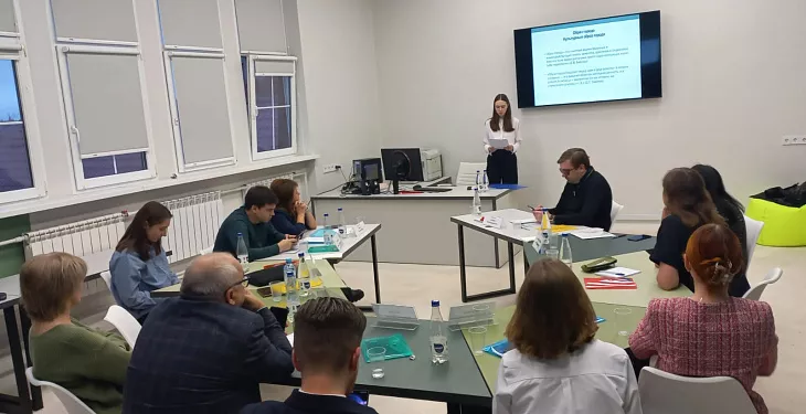В БФУ обсудили визуальные практики и формирование территориальных брендов |  2