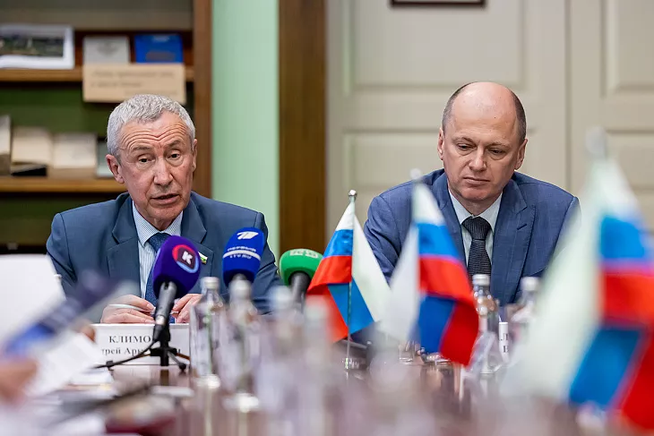 На базе БФУ прошло выездное совещание комиссии Совета Федерации по&nbsp;защите суверенитета |  2