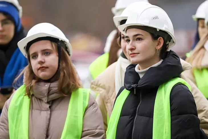 Строим будущее вместе: ректор и студенты посетили стройку кампуса |  3
