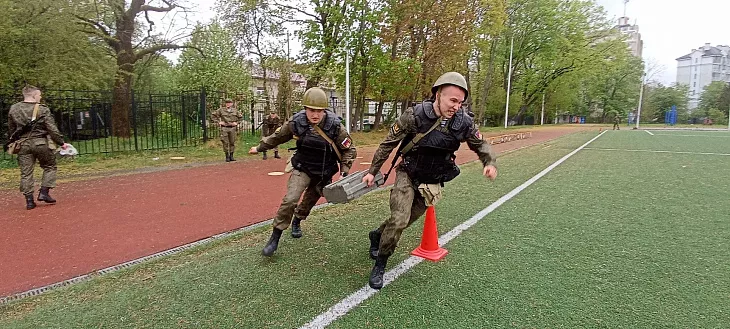 Военно-учебный центр БФУ провел спортивный праздник к&nbsp;81 годовщине Великой Победы |  1