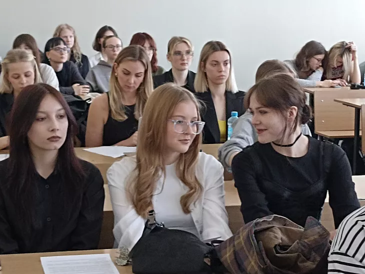 В Институте образования и&nbsp;гуманитарных наук БФУ прошла Всероссийская конференция «Дни науки – 2026» |  9