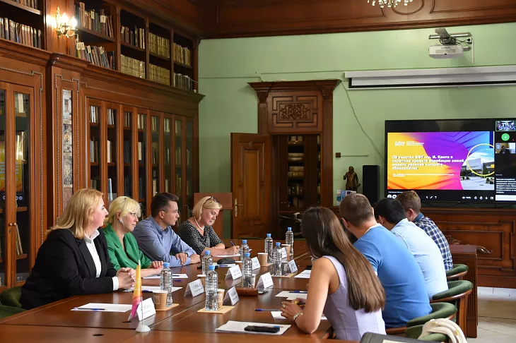 В БФУ состоялось общественное обсуждение новой системы высшего образования по&nbsp;химическому направлению |  1