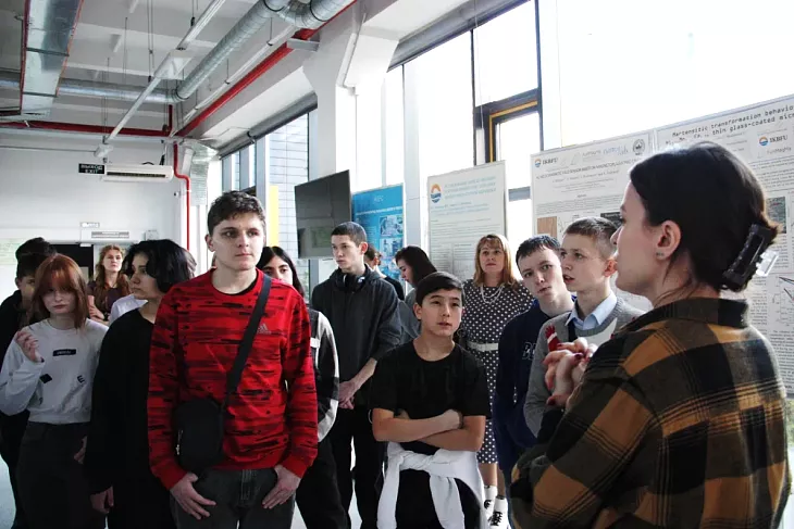 Праздник знаний: калининградские ученые удивили воспитанников центра «Надежда» наукой будущего |  3