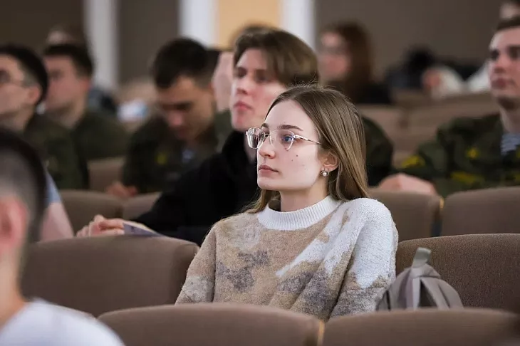 Студенты БФУ им. И. Канта проверили знания истории в олимпиаде «От прошлого к будущему: Защитники Отечества» |  3