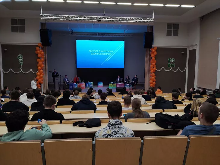 В БФУ прошел семинар «Локализация компетенций по направлению Электромобильность» |  3