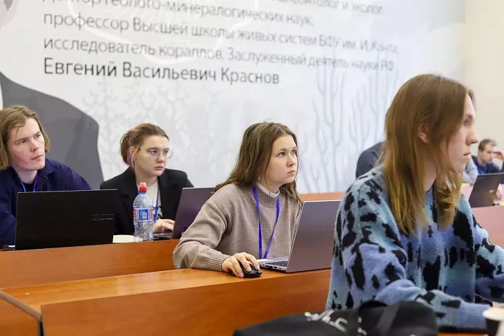 Второй день зимней школы Плавучего университета: моделируем антропогенное воздействие на прибрежные дюны |  3