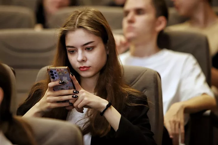 В БФУ стартовала VII Всероссийская Поспеловская конференция «Гибридные и синергетические интеллектуальные системы» (ГИСИС'2024) |  23