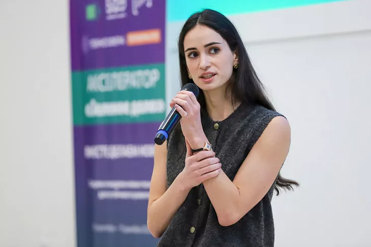 Роботы для&nbsp;снега, экокожа из&nbsp;грибов и&nbsp;софт для&nbsp;сбора мусора: в&nbsp;БФУ назвали топ-10 экостартапов |  14