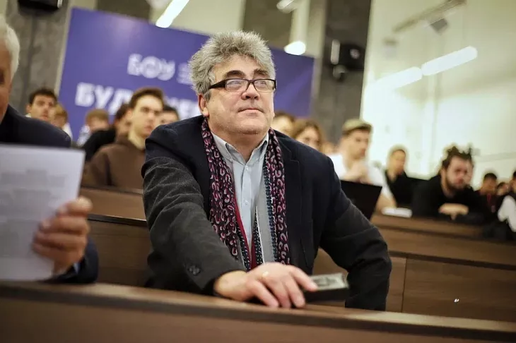 В БФУ открылась мемориальная конференция к 200-летию Густава Кирхгоффа |  10