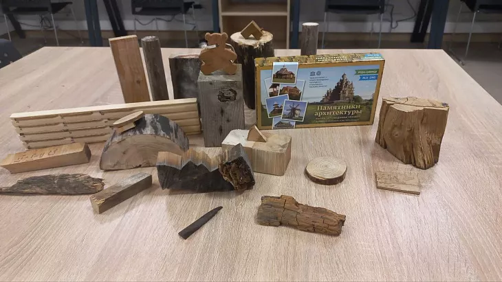 Мастерство вне&nbsp;времени: эксперт музея-заповедника «Кижи» обучила будущих реставраторов БФУ |  2