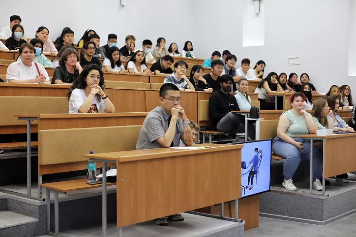 В БФУ отпраздновали Международный день русского языка |  3