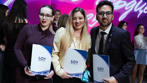 Ко Дню добровольчества: в БФУ им. И. Канта чествовали волонтеров и наставников на Премии «Пурпурное сердце – 2025»