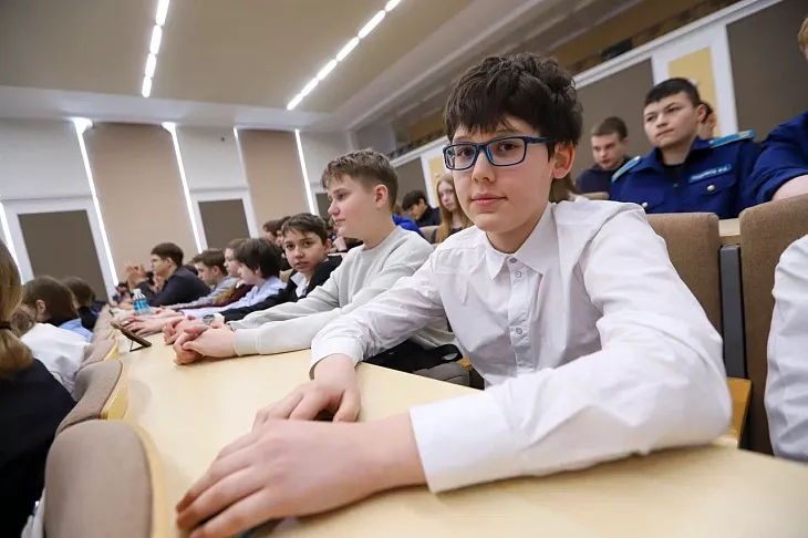 Сигнал из&nbsp;космоса принят: в&nbsp;БФУ им.&nbsp;И.&nbsp;Канта определили лучших молодых радиоинженеров |  7