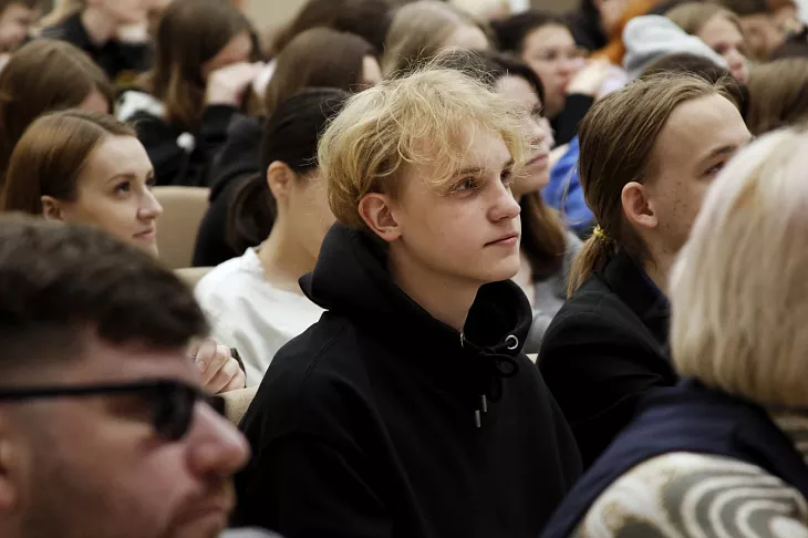 В БФУ прошел Диктант Победы |  8