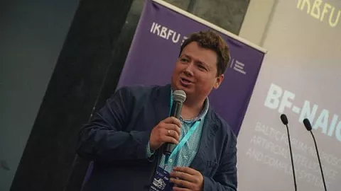 «ИИ и&nbsp;государство»: сенатор РФ от&nbsp;Калининградской области прочитал лекцию на&nbsp;Балтийском нейрофоруме