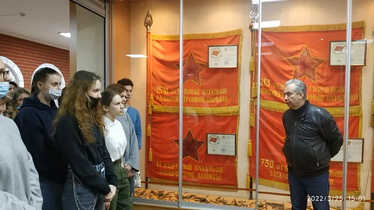         Студенты Университетского колледжа БФУ посетили музей 11-ой гвардейской общевойсковой Краснознаменной армии |  6