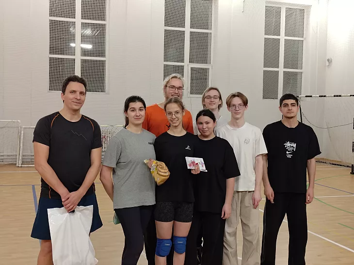 Спортивный азарт и&nbsp;дружеская атмосфера: как&nbsp;прошел турнир по&nbsp;волейболу в&nbsp;Институте высоких технологий |  4