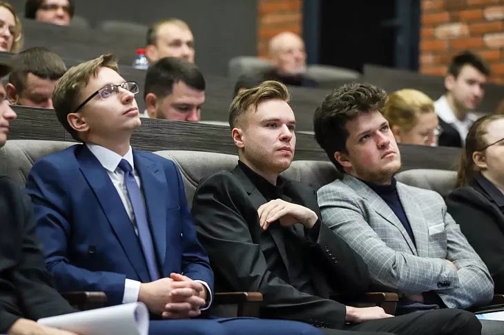 В БФУ им.&nbsp;И.&nbsp;Канта проходит международный форум «Тенденции развития уголовного судопроизводства и&nbsp;его криминалистического обеспечения»  |  4