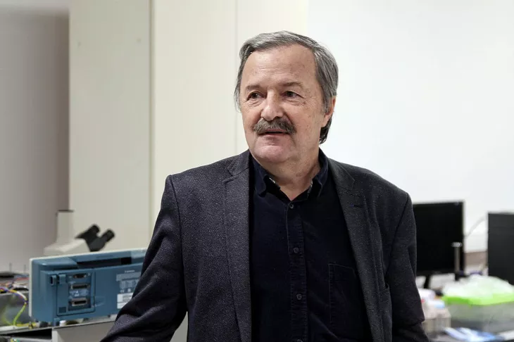 Для представителей ООО «РЭНЕРА» провели экскурсию по научным лабораториям БФУ |  6