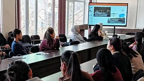 О русском по-русски: филологи БФУ им. И. Канта провели курсы повышения квалификации для русистов из Киргизии