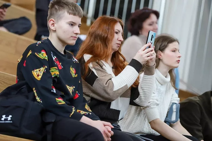 «Океан — известный и загадочный»: состоялся научный семинар и фотоконкурс, приуроченные к 90-летию со дня рождения Е. М. Емельянова |  5