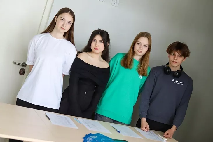 «Океан — известный и загадочный»: состоялся научный семинар и фотоконкурс, приуроченные к 90-летию со дня рождения Е. М. Емельянова |  2
