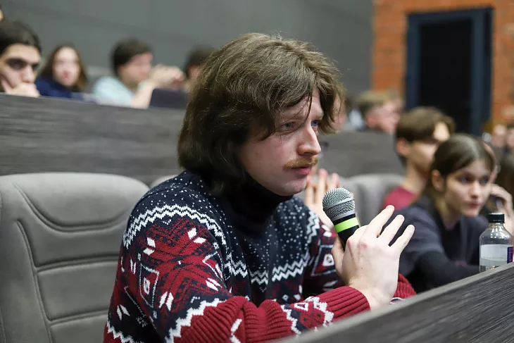 Стартовали защиты научных докладов участников Международной олимпиады по философии |  5