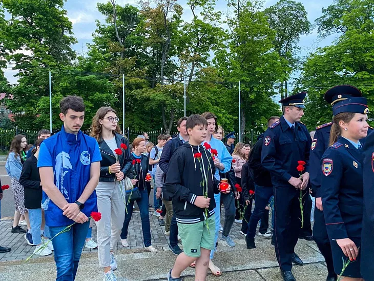 Сотрудники и студенты БФУ почтили память жертв Великой Отечественной войны |  2