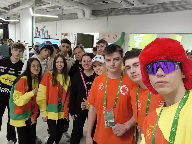 Эксперты БФУ приняли участие в детской программе на Всемирном фестивале молодежи |  4