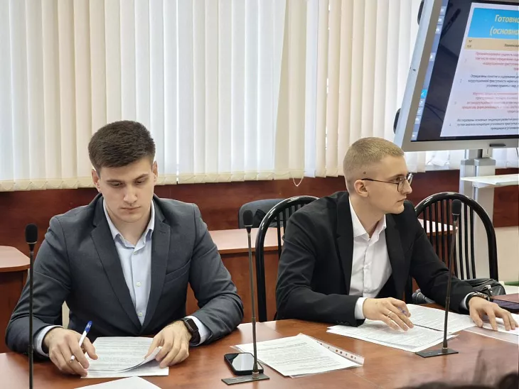 В БФУ им.&nbsp;И.&nbsp;Канта состоялся круглый стол, посвященный вопросам профессиональной этики |  1