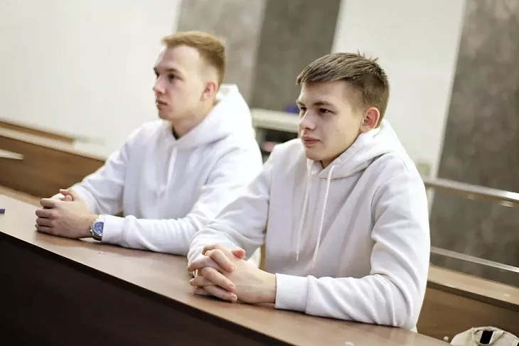 В БФУ открылась мемориальная конференция к 200-летию Густава Кирхгоффа |  5