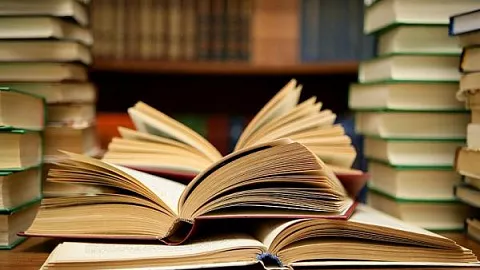 Виктория Коломийцева: 50 лет в библиотеке университета