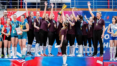 «Кантиана» — чемпион Калининградской области по&nbsp;волейболу среди женских команд