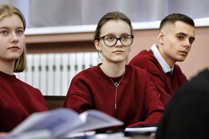В БФУ открылся международный форум Детского общественного движения «Дипломаты будущего» |  16