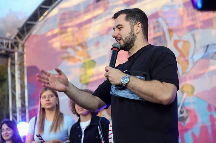 «Отличное начало» нового учебного года: в БФУ им. И. Канта состоялся праздник первокурсников |  7