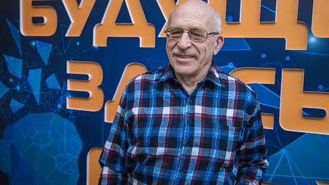 Физик-теоретик Кирилл Бронников: «Обнаружить в космосе «кротовую нору» еще не значит построить машину времени»