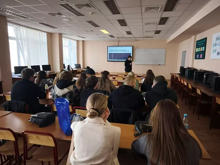 «Положи трубку, чтобы не&nbsp;потерять будущее»: эксперт БФУ научил студентов противостоять кибермошенникам и&nbsp;экстремистам |  4