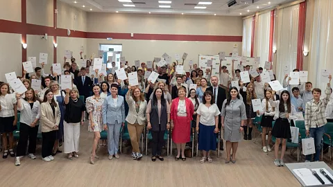 Сотрудников БФУ им. И. Канта отметили за успешную реализацию проекта для школьников при поддержке «Сириуса» 