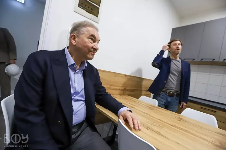Владислав Третьяк посетил строящийся кампус «Кантиана» |  11