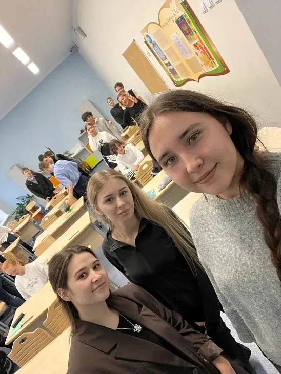 Студенты-юристы БФУ провели урок безопасности для&nbsp;восьмиклассников 40-й гимназии |  4
