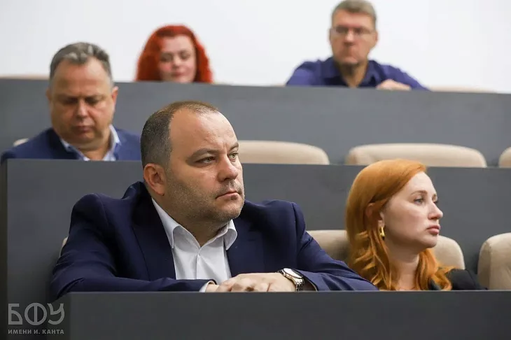 Кадровый резерв в&nbsp;медицине: в&nbsp;БФУ им.&nbsp;И.&nbsp;Канта обсудили карьерную траекторию врачей региона |  2